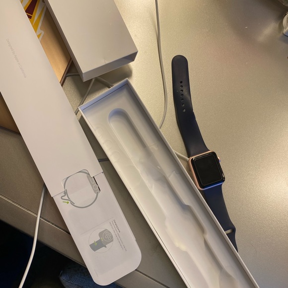 Apple Watch Series 1 42mm - Picture 9 of 10